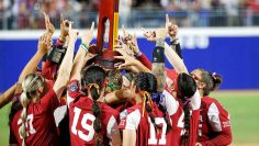 Oklahoma-Softball-Wins-3rd-Straight-National-Title-060923-2-7fd551c1c66d4cf09f1a4e455806b5cc